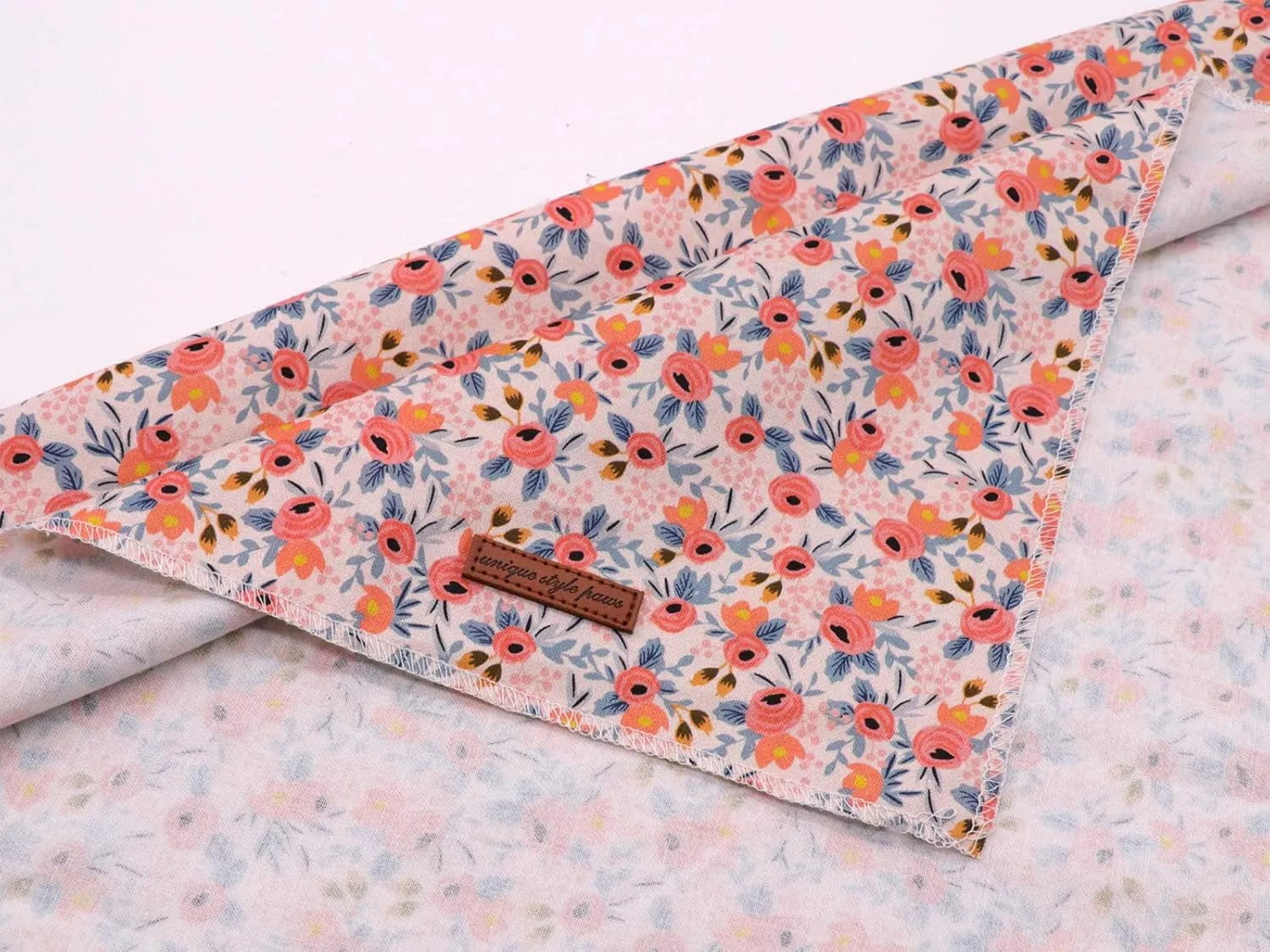 Unique Style Paws Dog Bandanas 1PC Washable Cotton Triangle Dog Scarfs for Small Medium Large Dogs and Cats